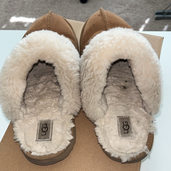 🤎 🐪 Camel Ugg slides used but priced greatly make orders can also be cleaned - Picture 5 of 7